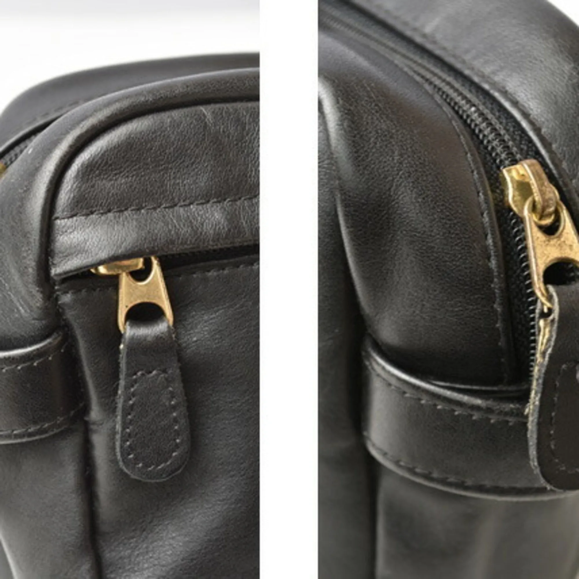 Coach  Leather Clutch Bag Pouch (Pre-Owned)