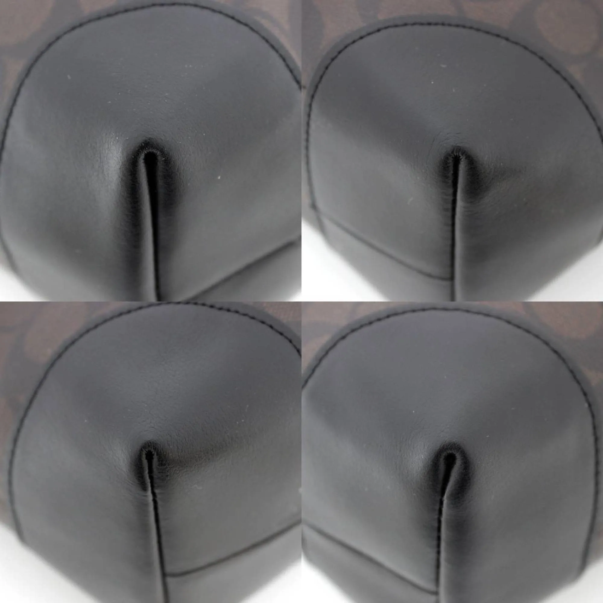 Coach Signature  Canvas Tote Bag (Pre-Owned)