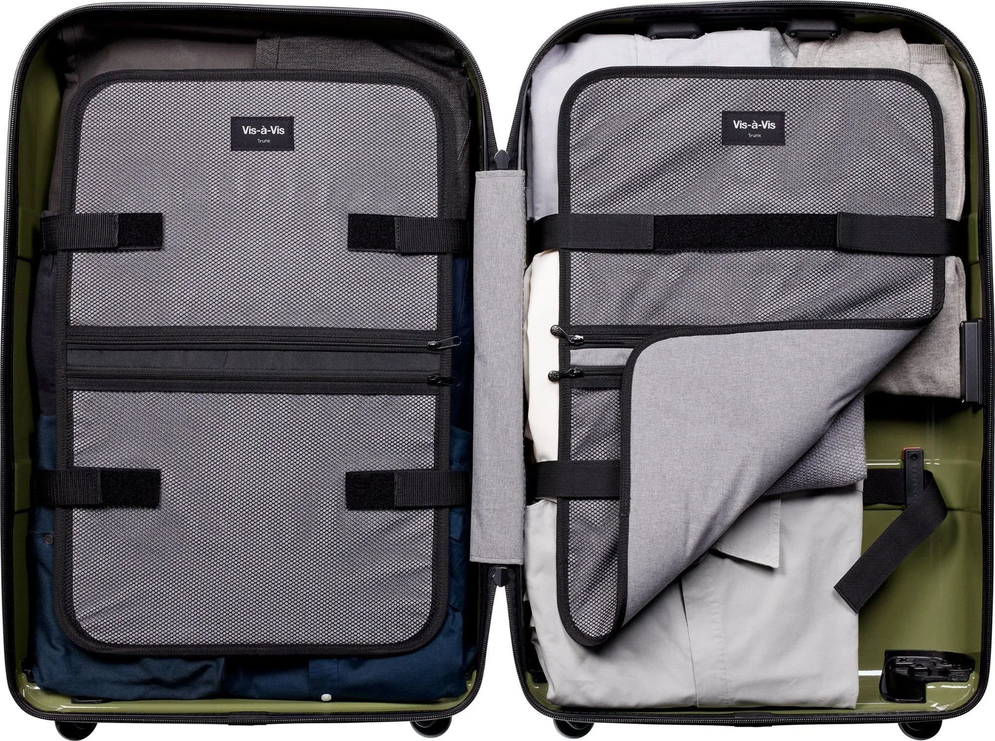 Crumpler Vis-a-Vis Trunk 30"(78cm) 4-Wheel Large Luggage