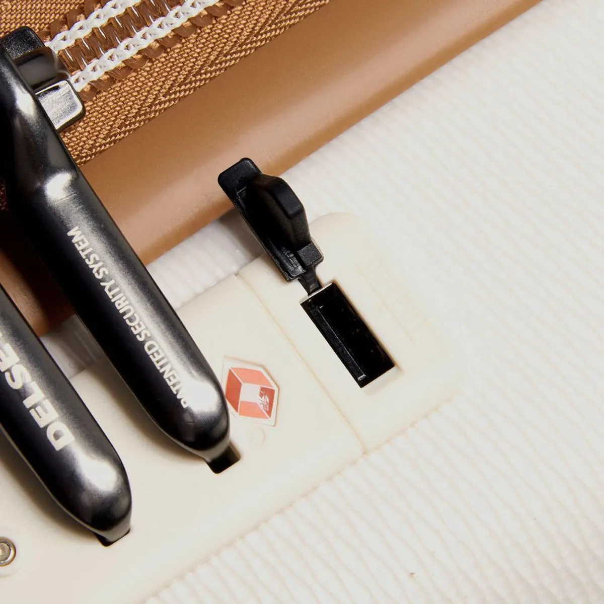 Delsey Chatelet Air 2.0 INT'L Carry On Spinner