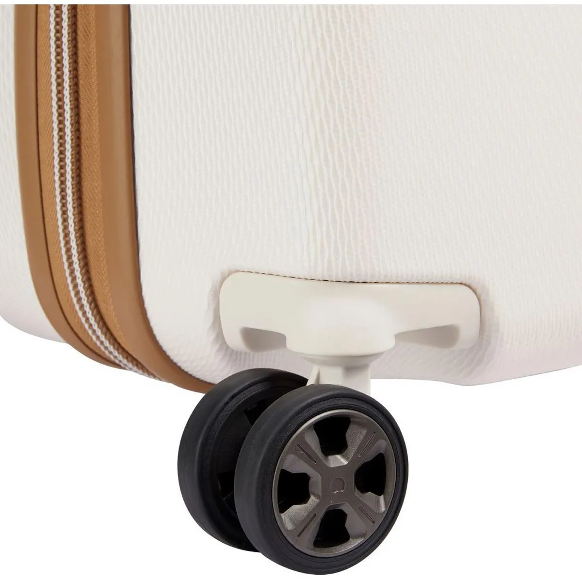 Delsey Chatelet Air 2.0 INT'L Carry On Spinner