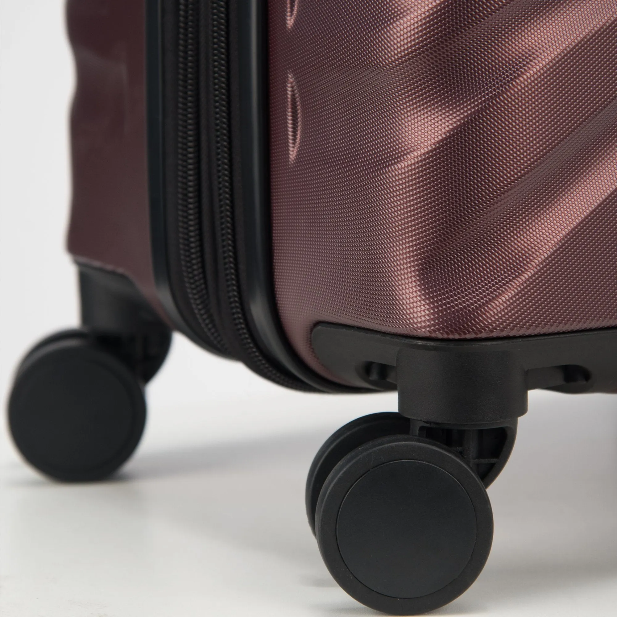 DELSEY Paris Alexis Lightweight Expandable Hardside 2 Piece Set (21"/29") 4-Wheel Luggage Sets