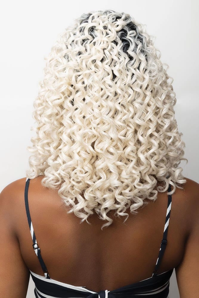 Diva <br>Synthetic Lace Front Wig