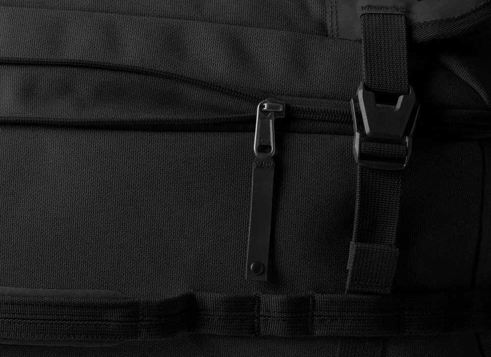 Eagle Creek Gear Warrior XE 30" Check in Luggage