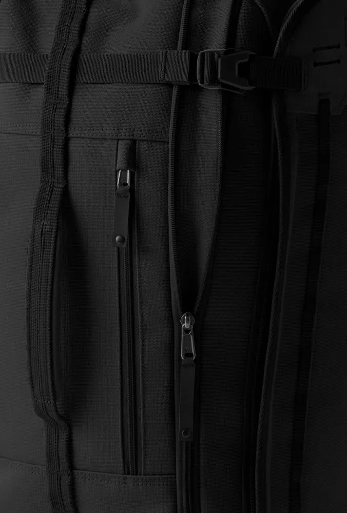 Eagle Creek Gear Warrior XE 30" Check in Luggage