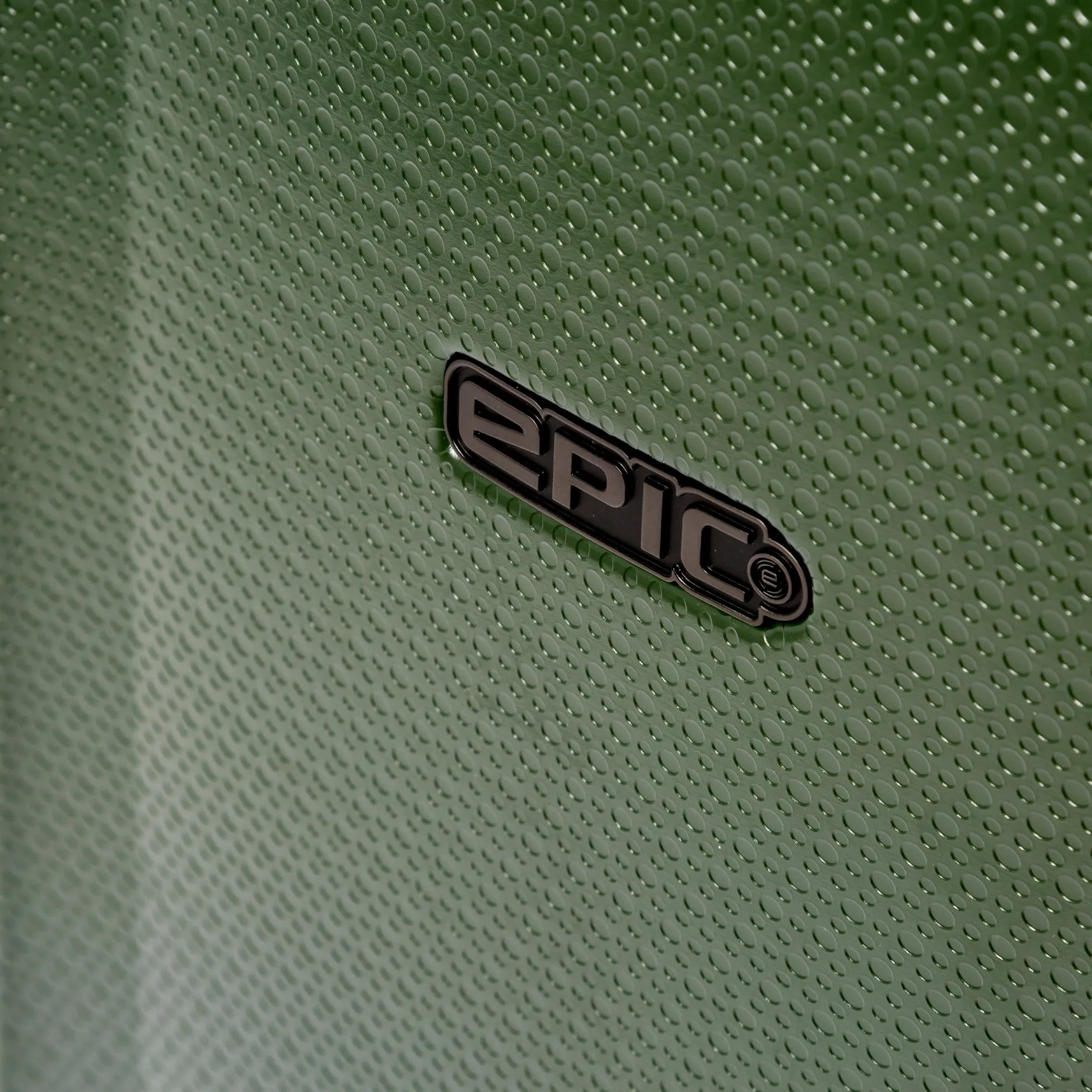 Epic GTO 4.0 29" 4-Wheel Large Luggage