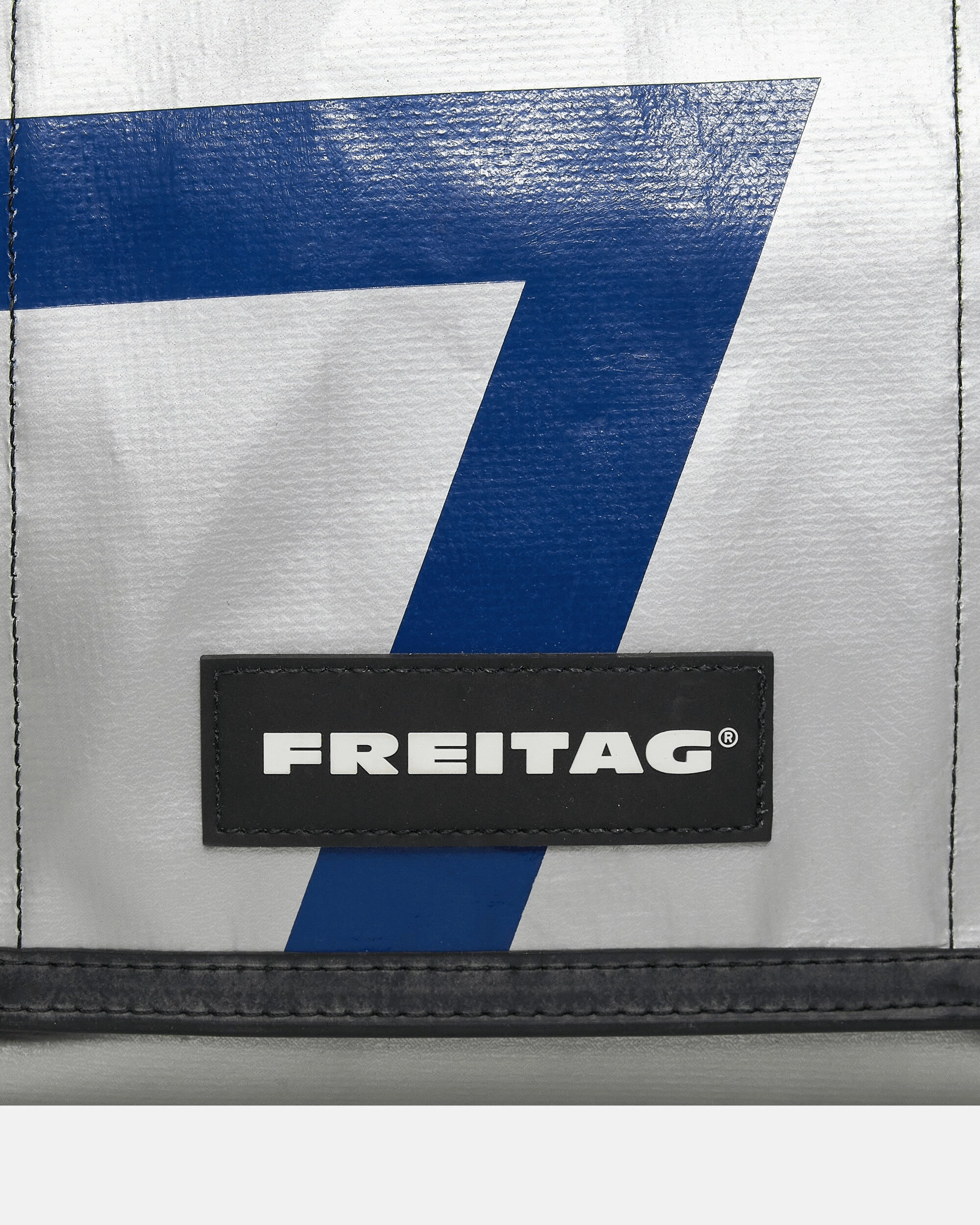 F14 Dexter Slim Messenger Bag Silver