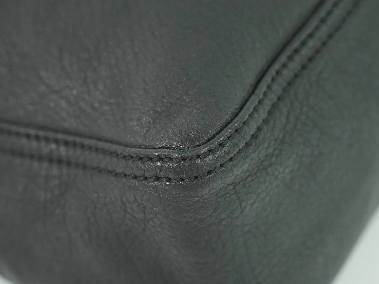 Fendi Leather Tote Bag (Pre-Owned)