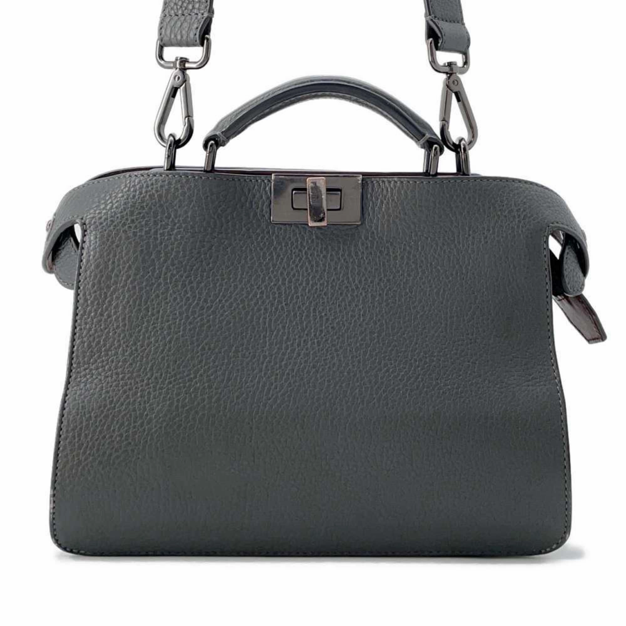 Fendi  Leather Handbag (Pre-Owned)