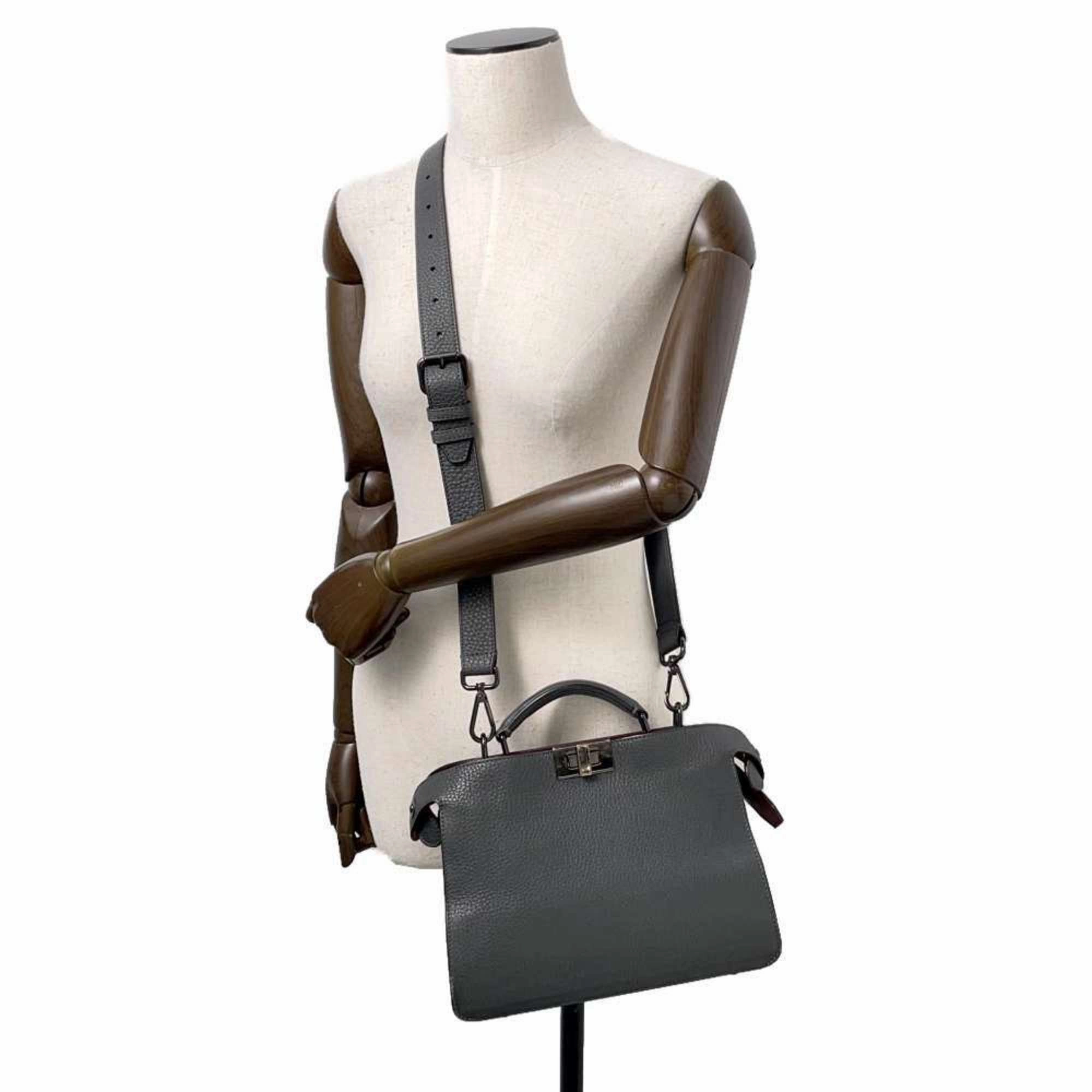 Fendi  Leather Handbag (Pre-Owned)
