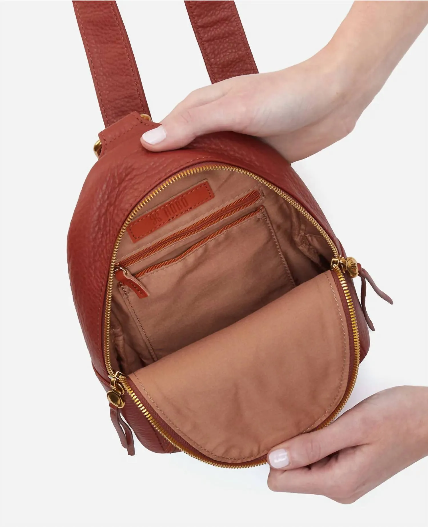 Fern Sling Bag In Rust