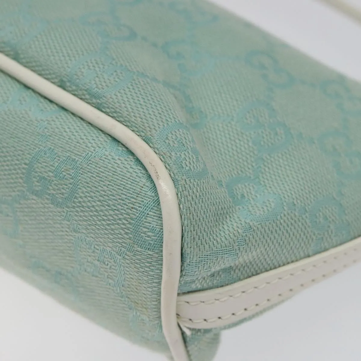 Gucci Gg Canvas Canvas Clutch Bag (Pre-Owned)