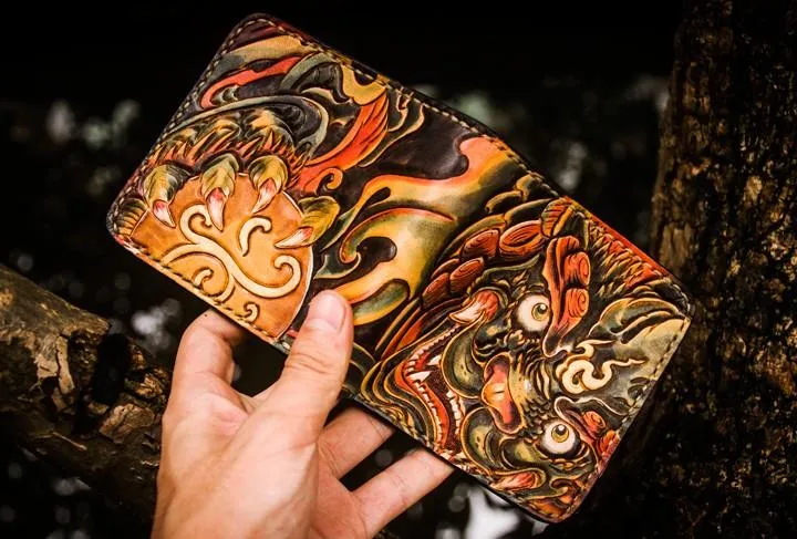 Handmade Leather Chinese Lion Tooled Mens Small Wallet Cool Leather Wallet billfold Wallet for Men