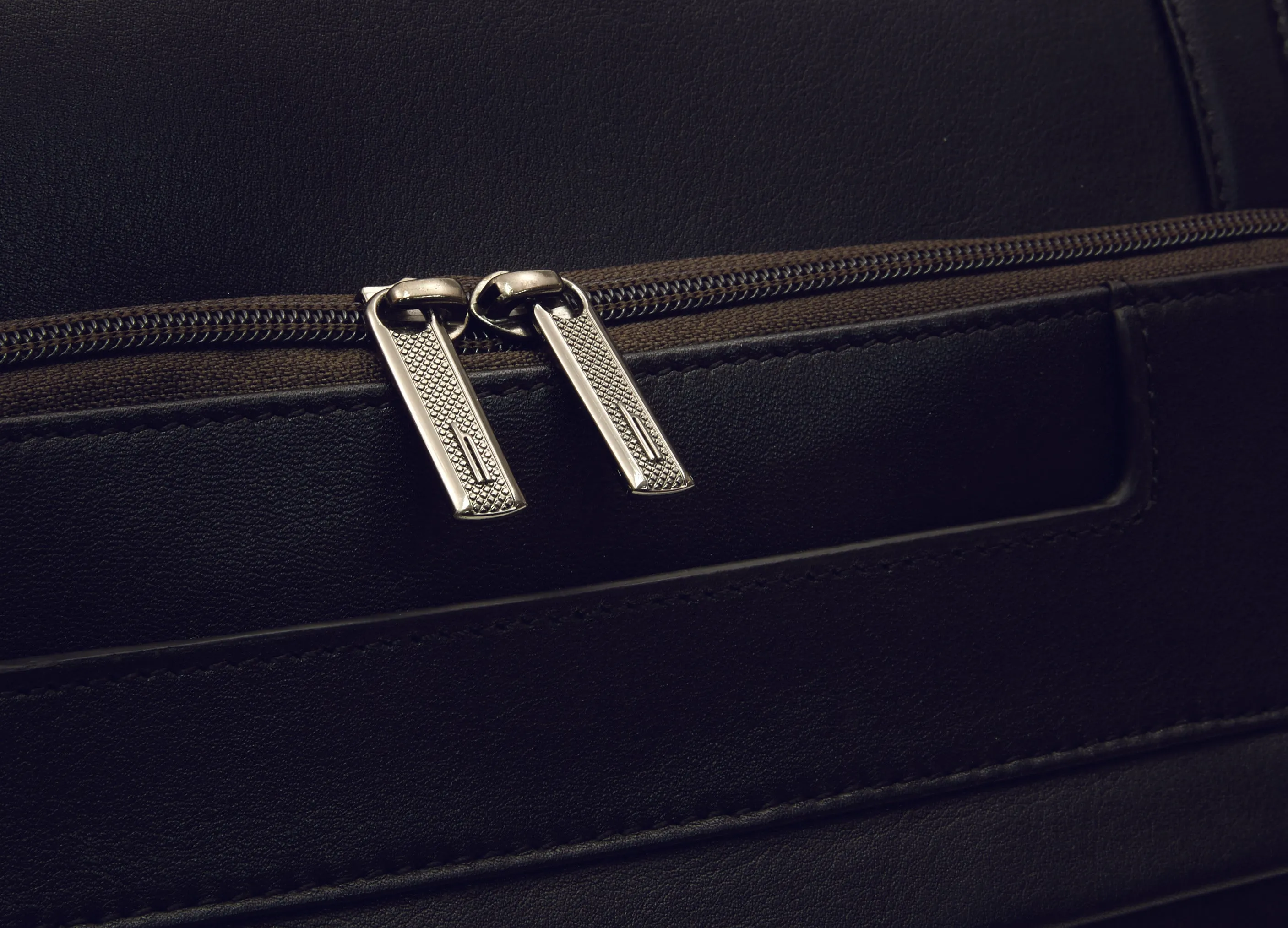 Hartmann Aviator Expandable Zipper Brief