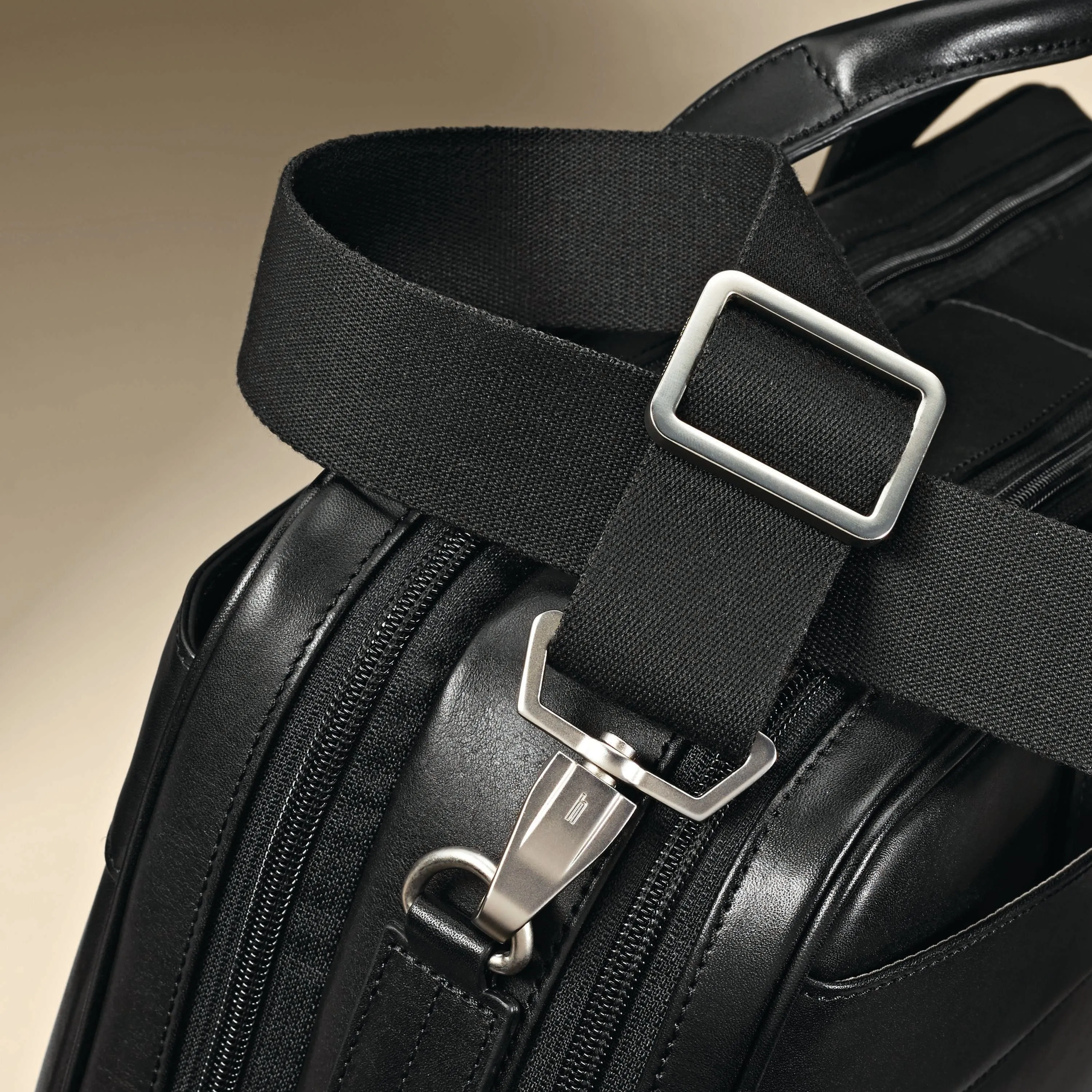 Hartmann Heritage Double Compartment Business Case