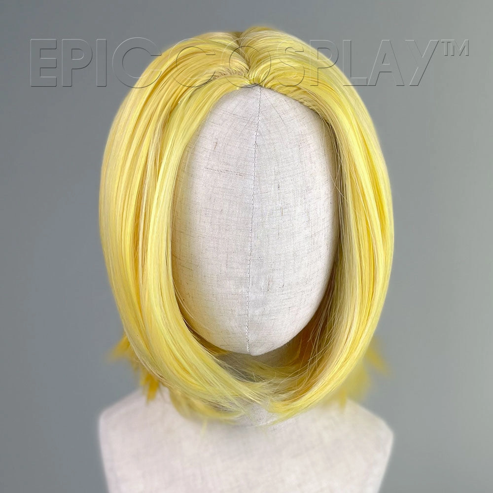 Helen - Rich Butterscotch Blonde Wig