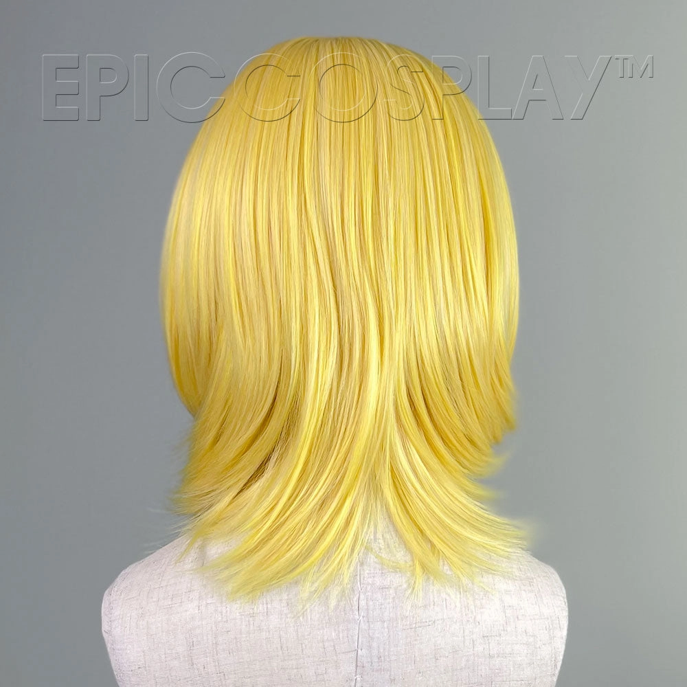 Helen - Rich Butterscotch Blonde Wig