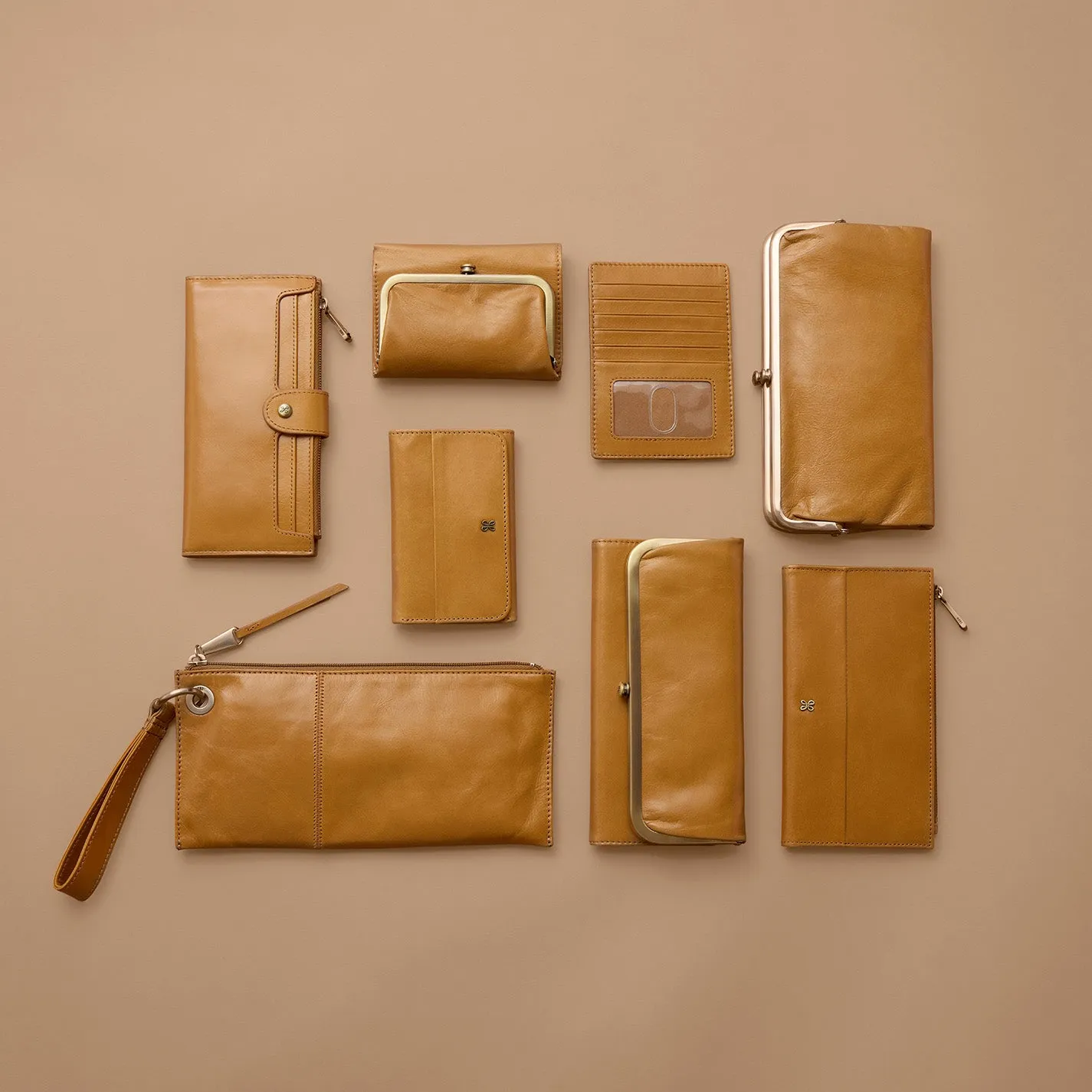 Jill Large Bifold Wallet In Polished Leather - Natural