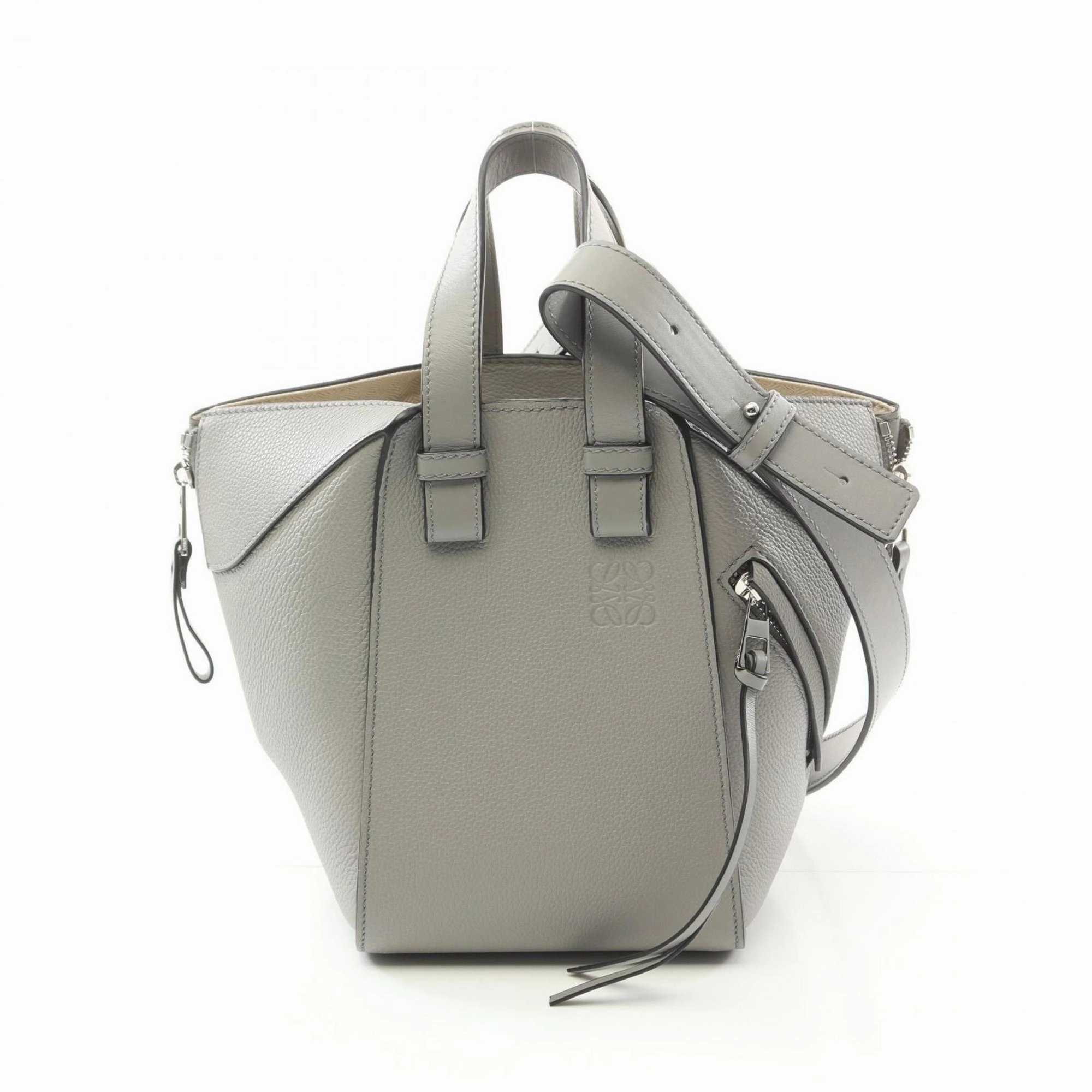 Loewe Leather Handbag (Pre-Owned)