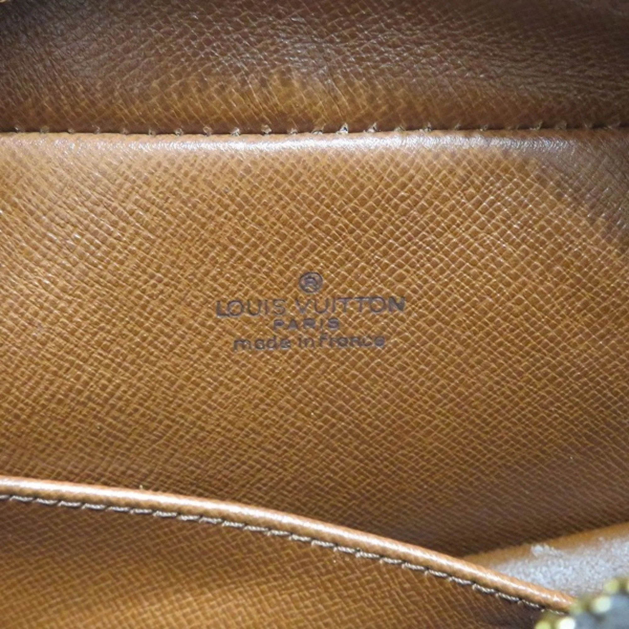 Louis Vuitton Clutch Bag (Pre-Owned)