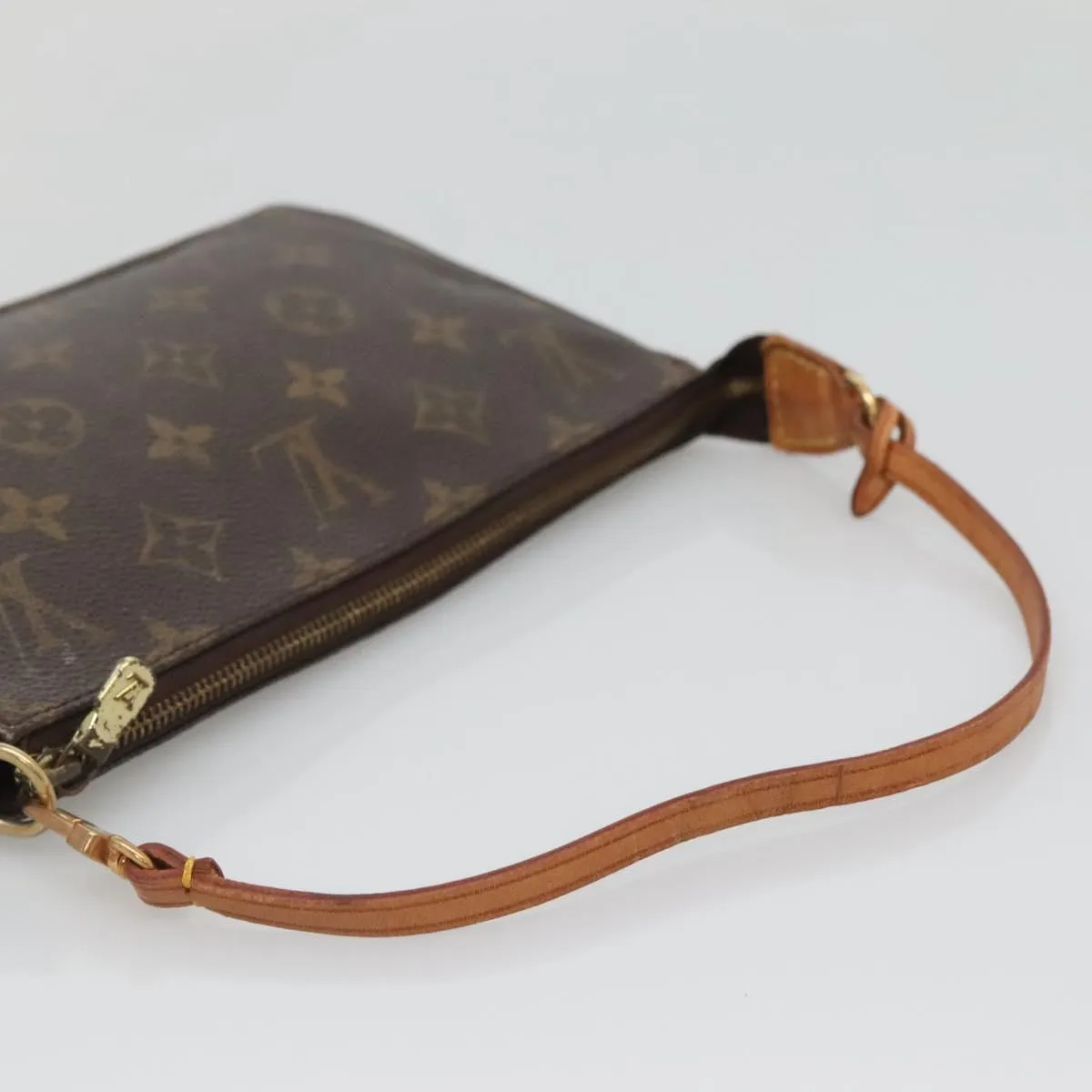 Louis Vuitton Pochette Accessoire Canvas Clutch Bag (Pre-Owned)