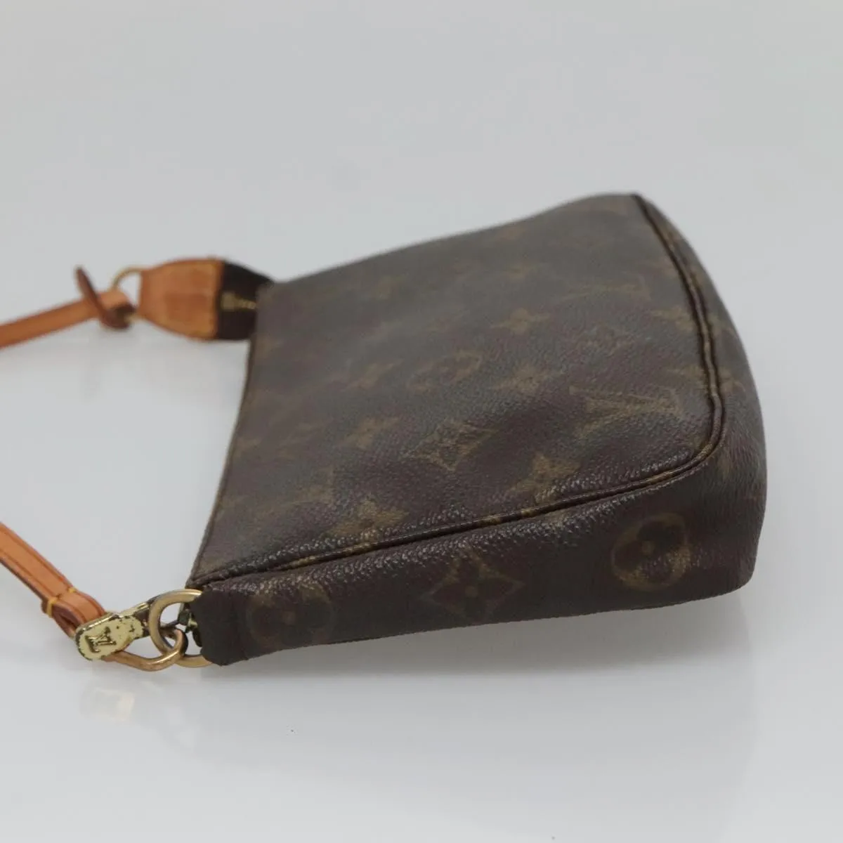 Louis Vuitton Pochette Accessoire Canvas Clutch Bag (Pre-Owned)