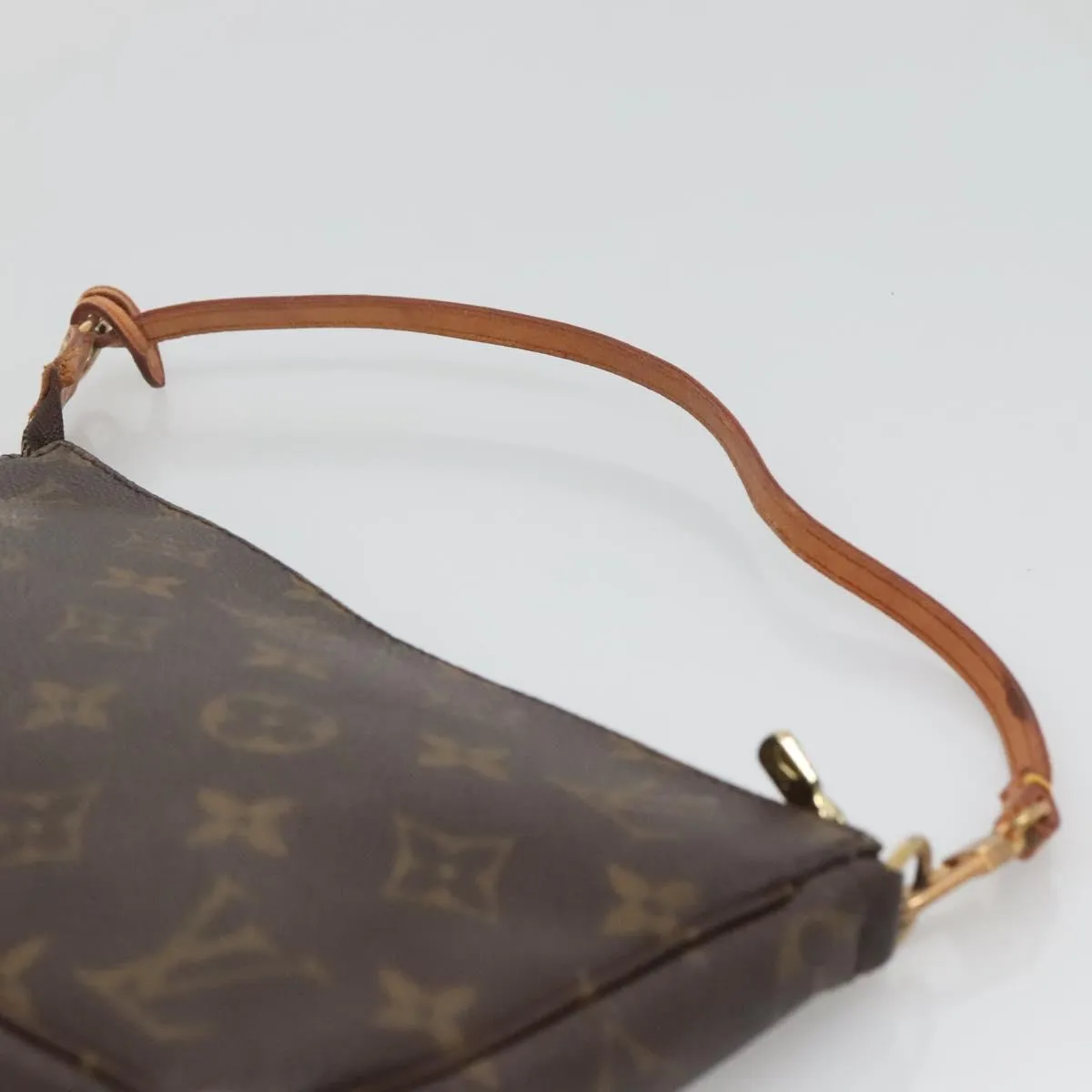 Louis Vuitton Pochette Accessoire Canvas Clutch Bag (Pre-Owned)