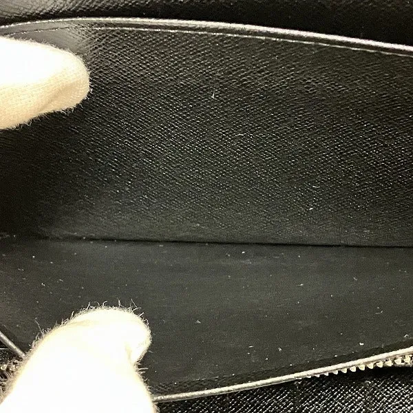 Louis Vuitton Taiga Organizer Atoll Clutch