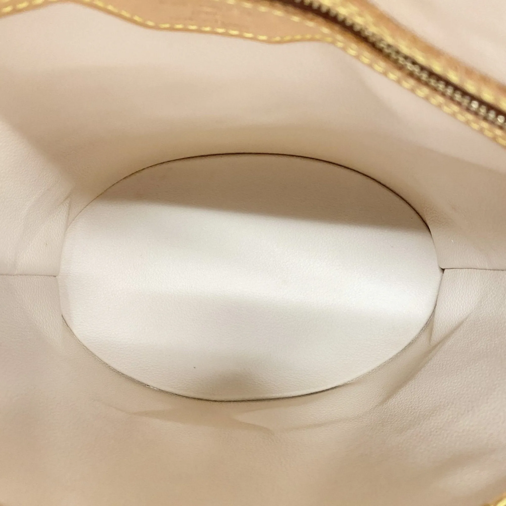 Louis Vuitton Tote Bag (Pre-Owned)