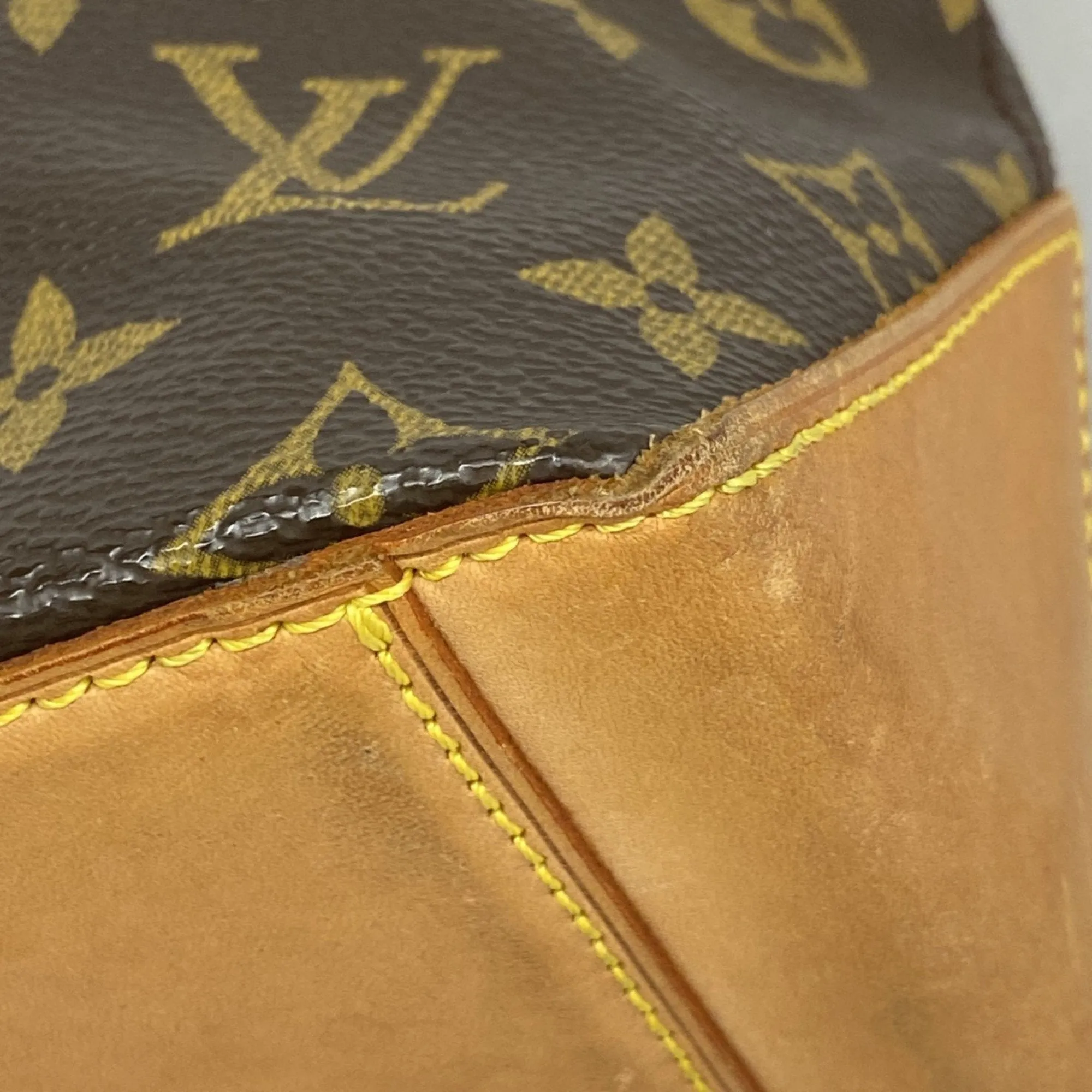 Louis Vuitton Tote Bag (Pre-Owned)