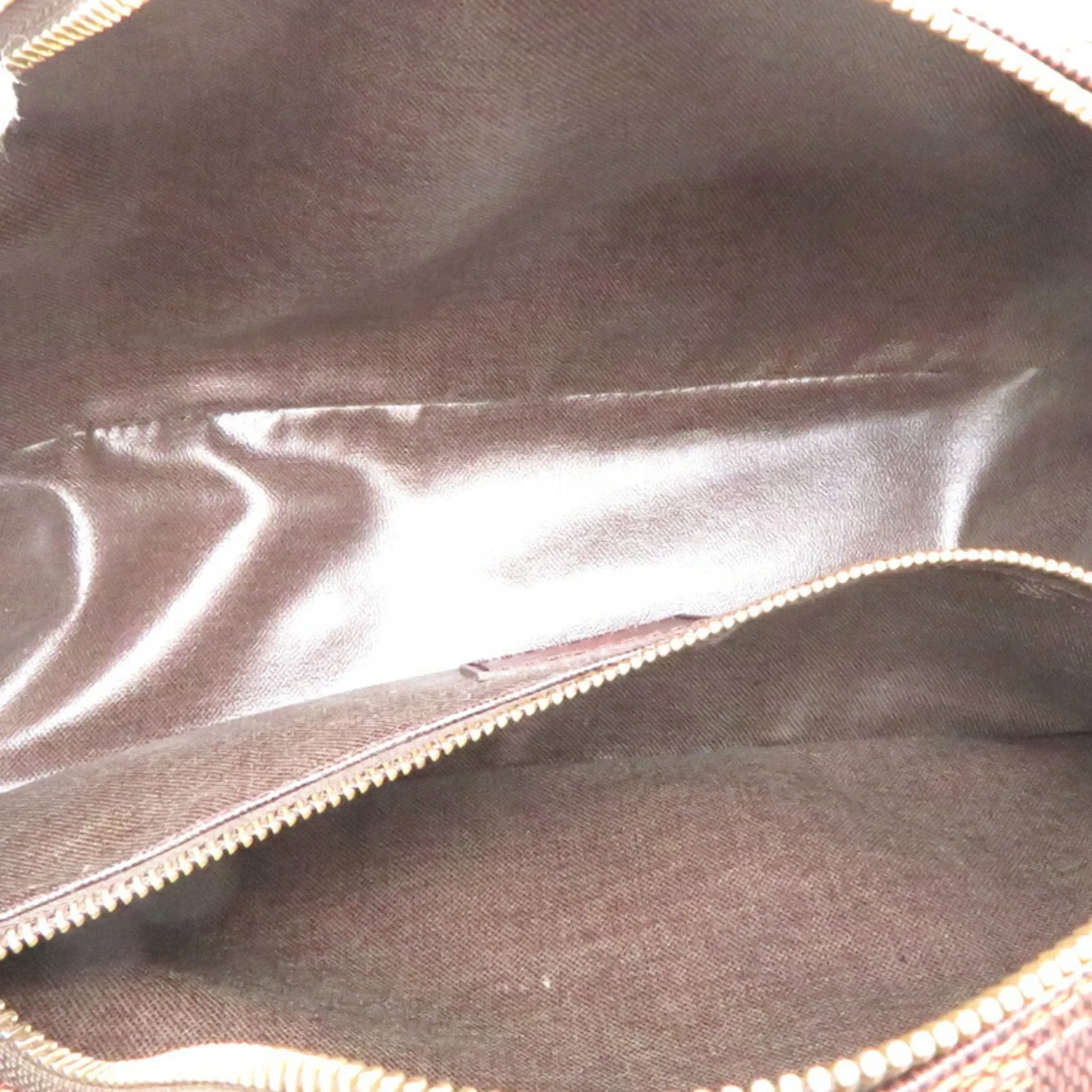 Louis Vuitton Trousse De Toilette 25 Canvas Clutch Bag (Pre-Owned)