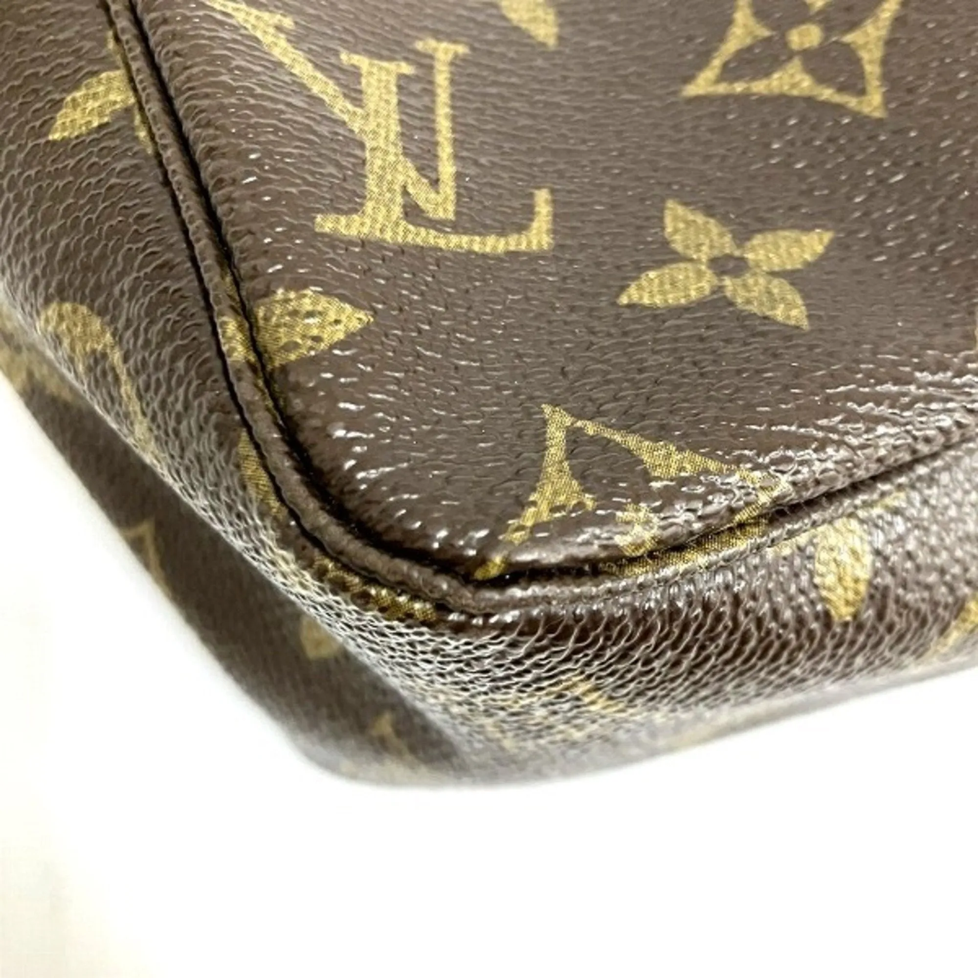 Louis Vuitton Trousse De Toilette Canvas Clutch Bag (Pre-Owned)