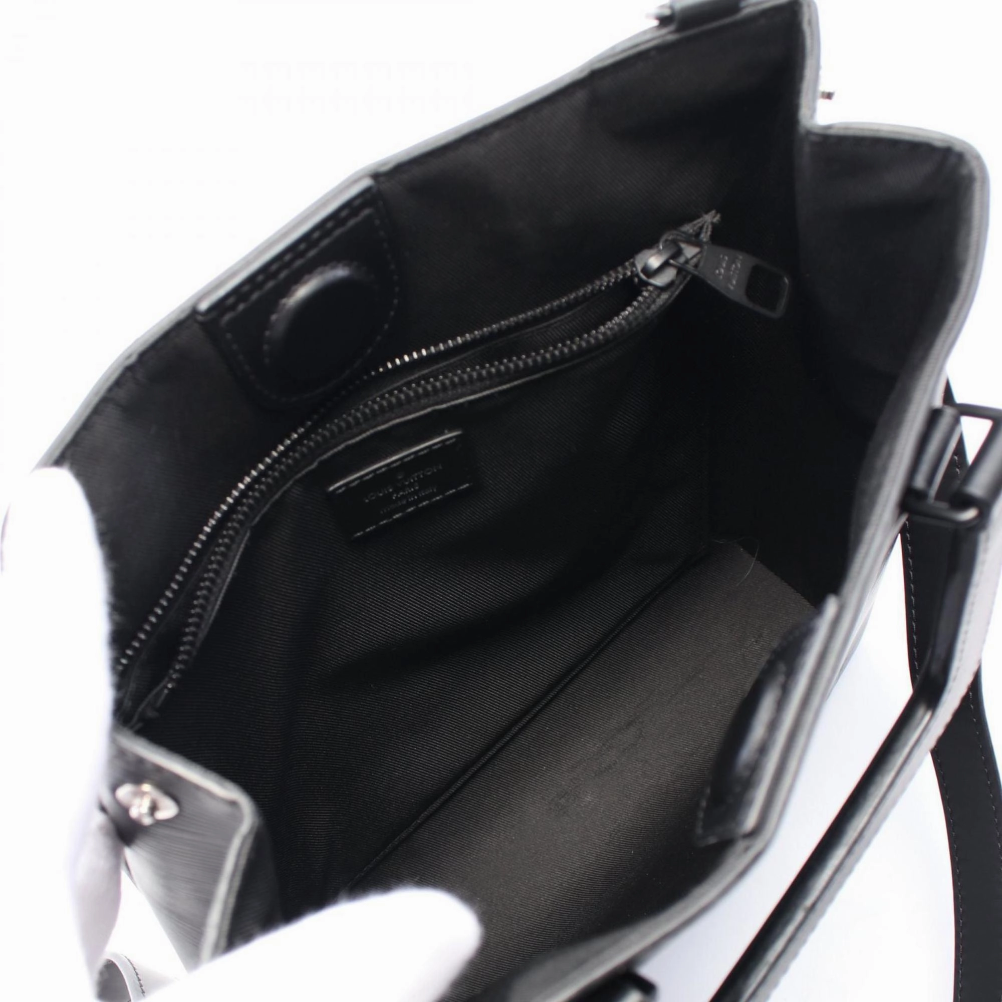 Louis Vuitton Epi Leather Handbag (Pre-Owned)