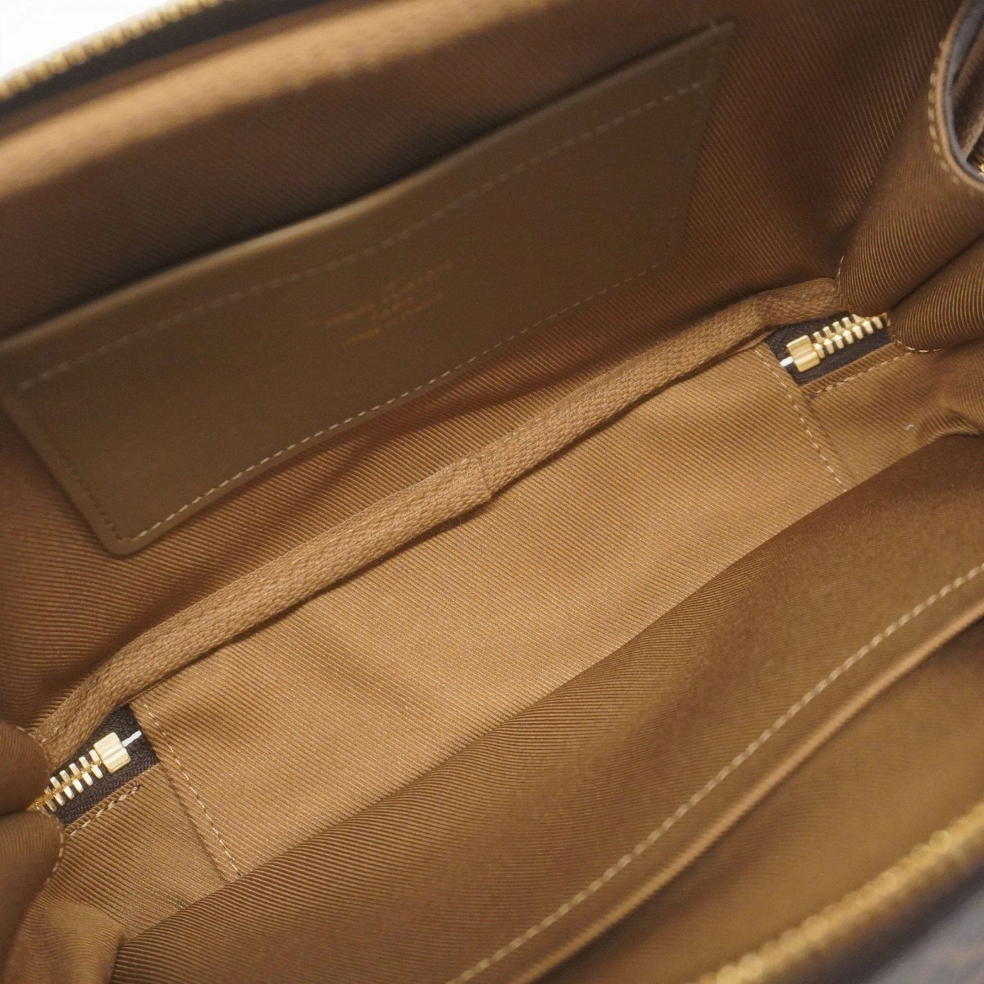 Louis Vuitton Handbag (Pre-Owned)