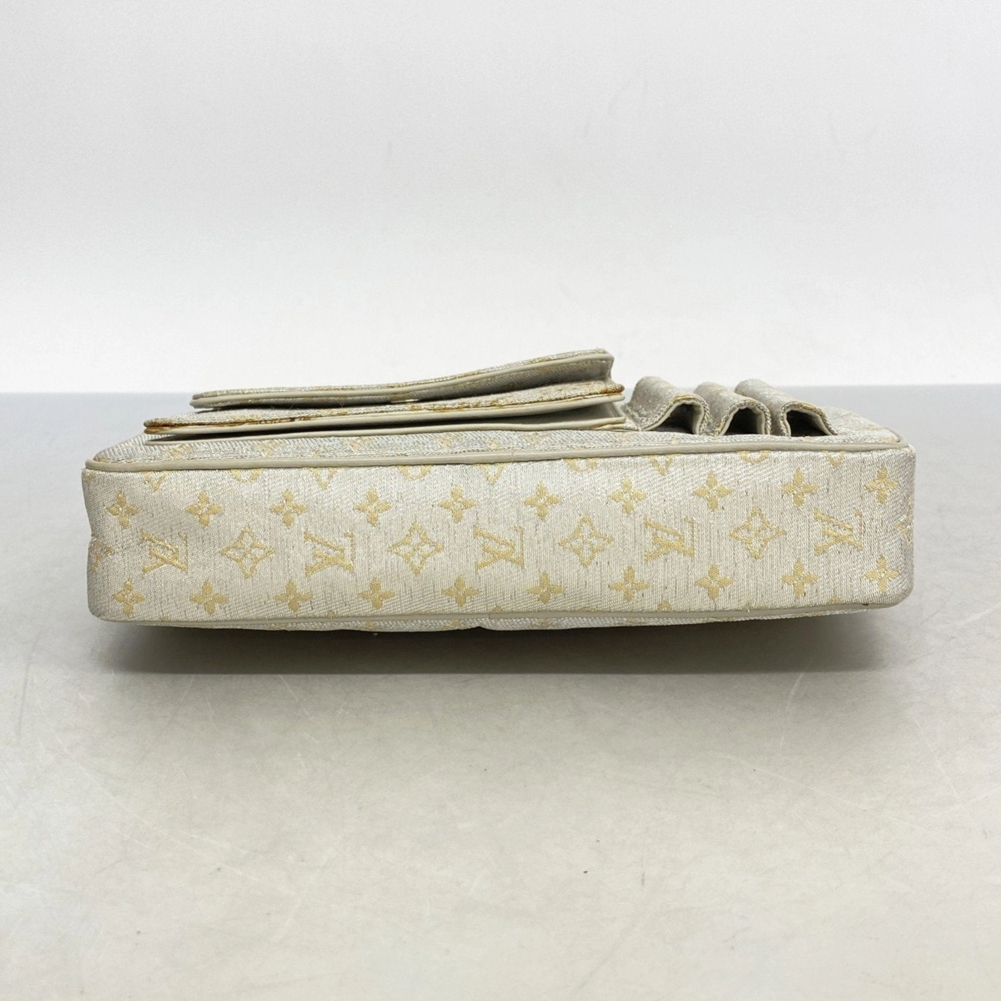 Louis Vuitton Handbag (Pre-Owned)