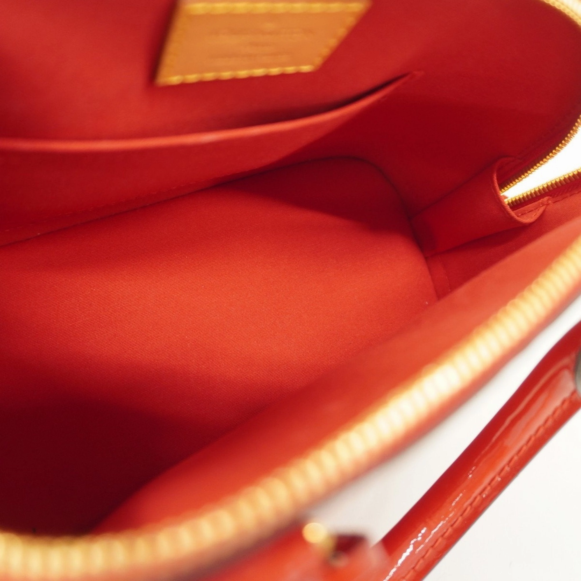 Louis Vuitton Handbag (Pre-Owned)