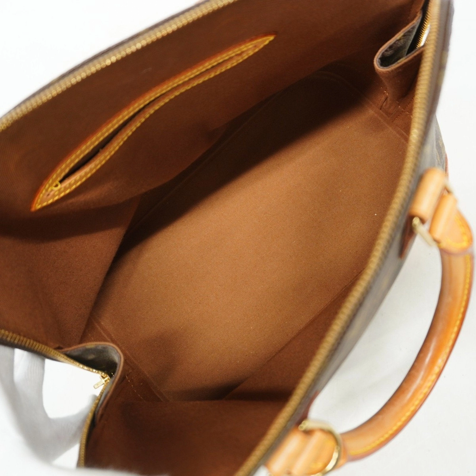 Louis Vuitton Handbag (Pre-Owned)