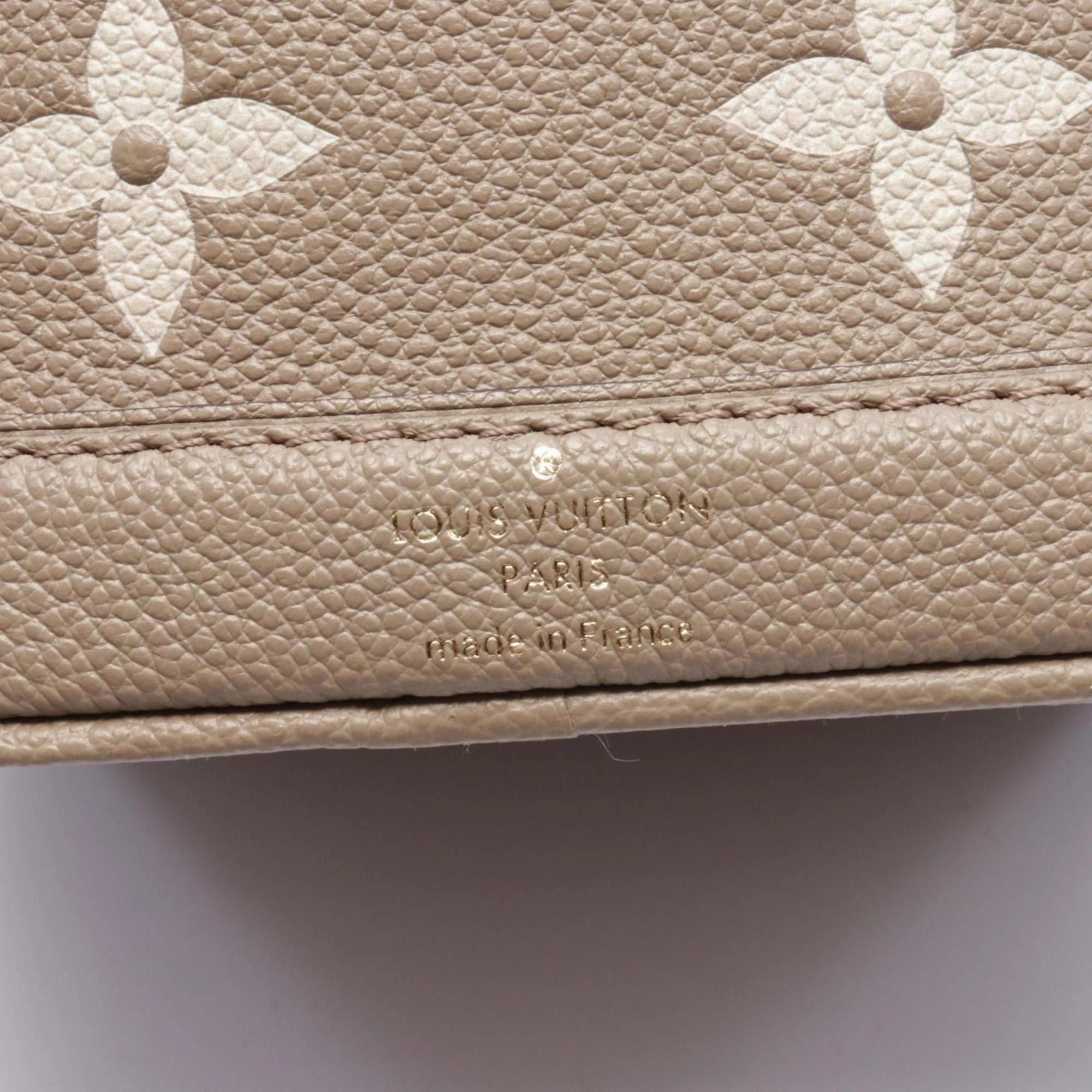 Louis Vuitton ivory Leather Handbag (Pre-Owned)