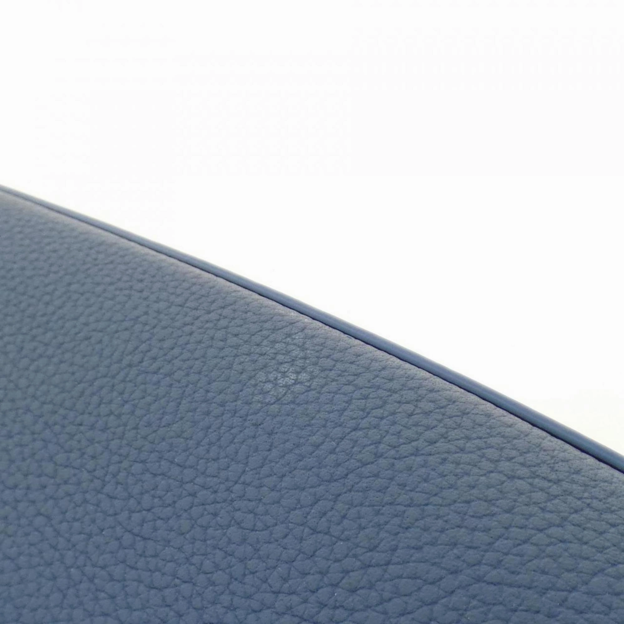 Louis Vuitton Leather Handbag Pochette (Pre-Owned)