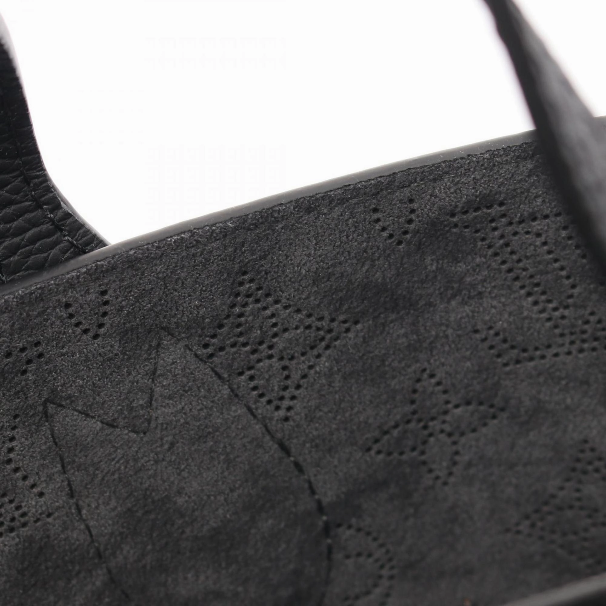 Louis Vuitton Leather Handbag (Pre-Owned)