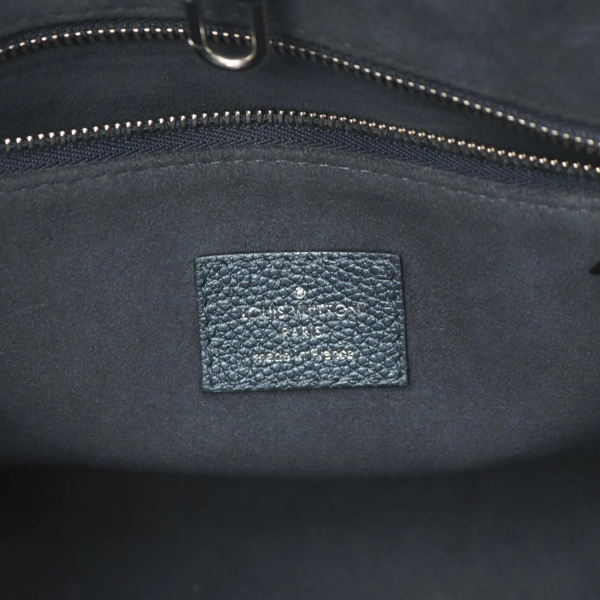 Louis Vuitton Leather Handbag (Pre-Owned)