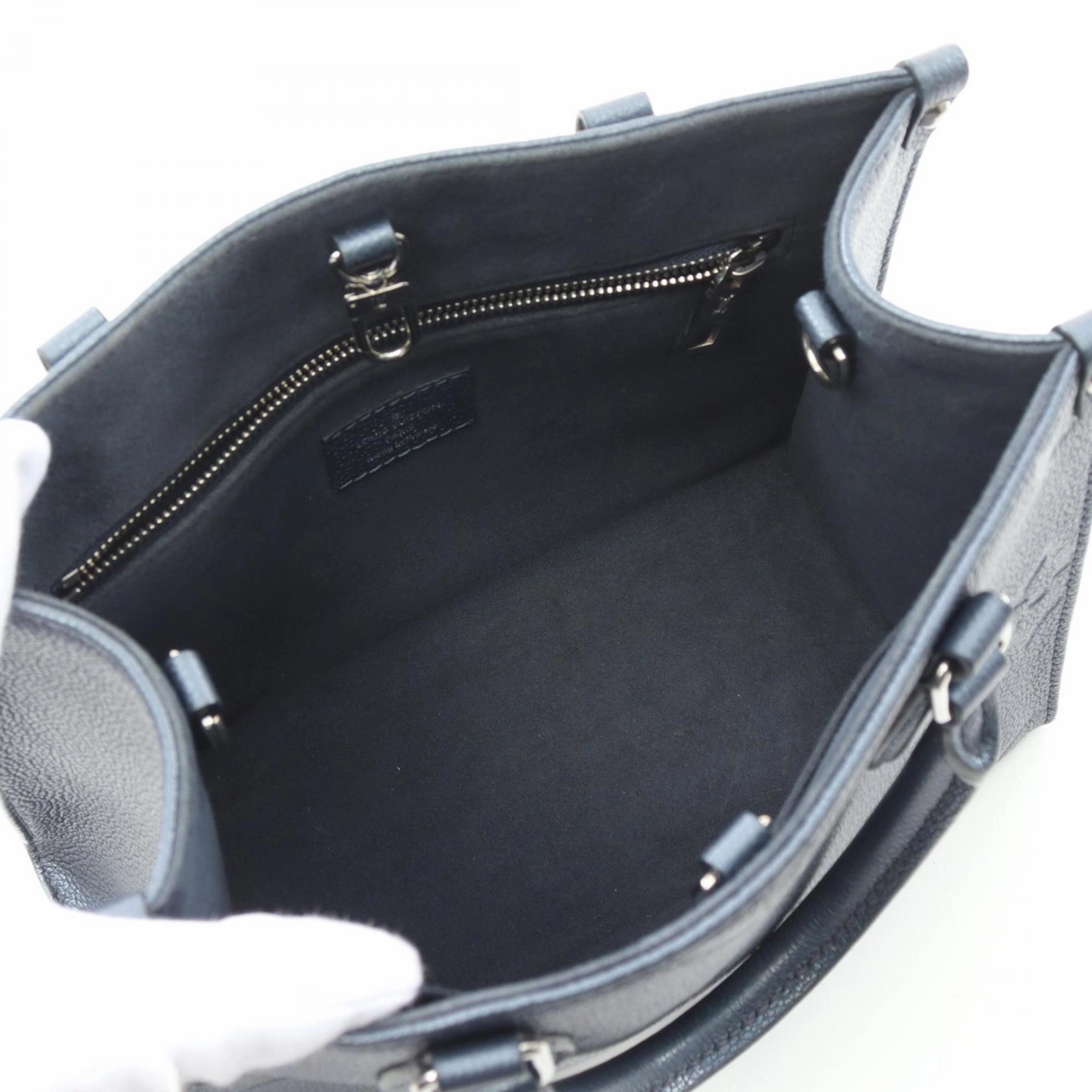 Louis Vuitton Leather Handbag (Pre-Owned)