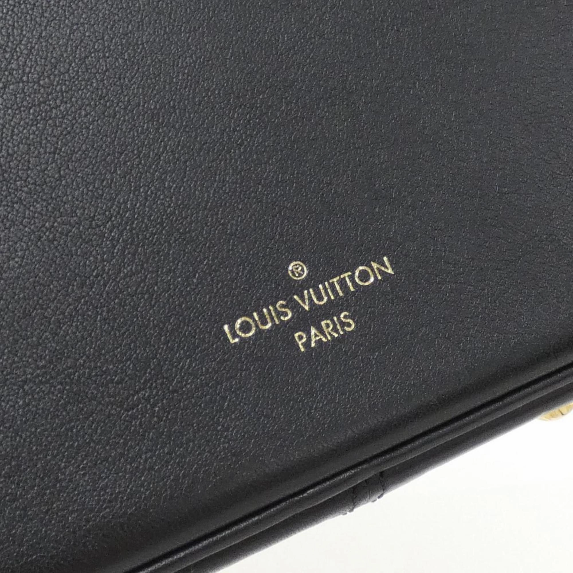 Louis Vuitton  Leather Handbag (Pre-Owned)