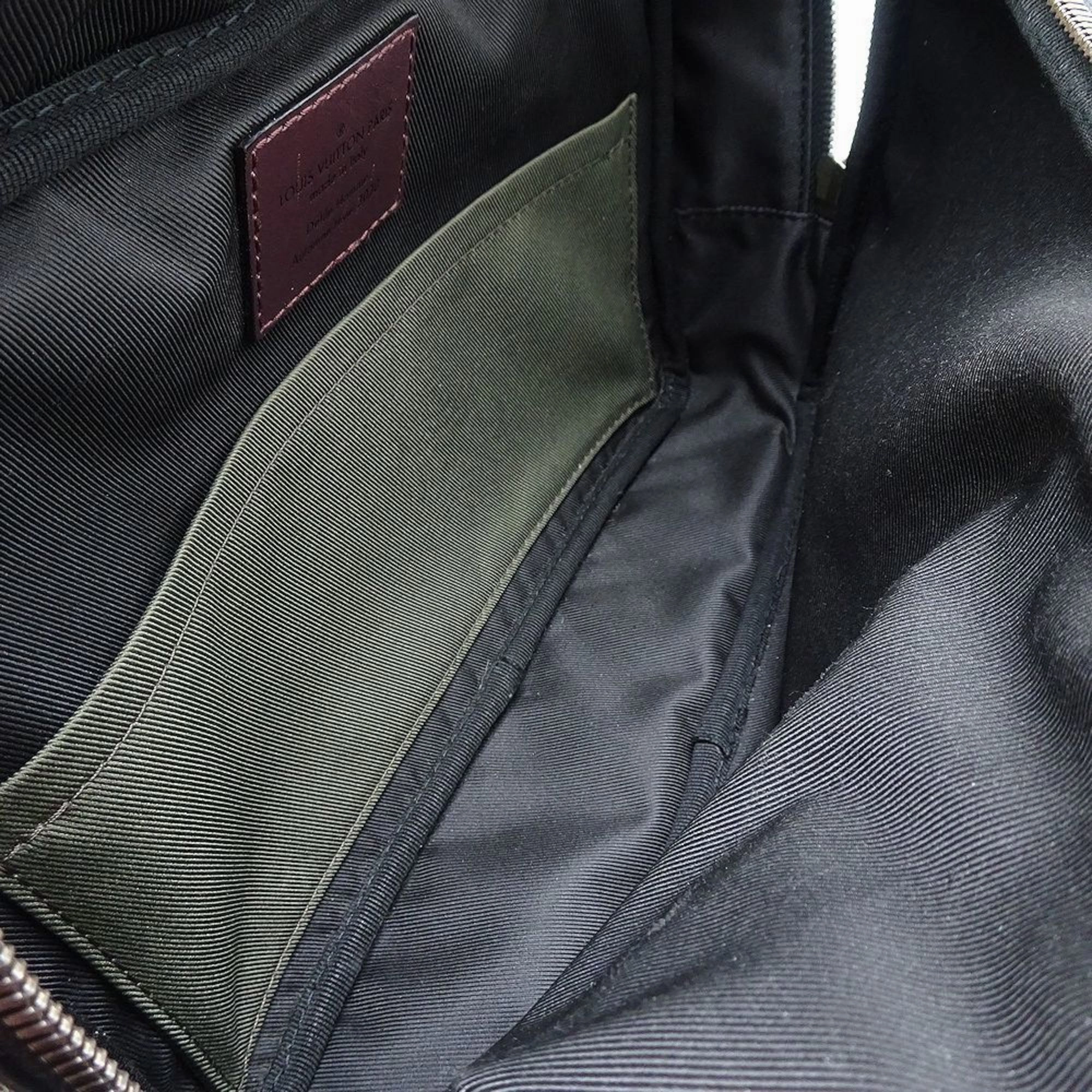Louis Vuitton Messenger Canvas Handbag (Pre-Owned)