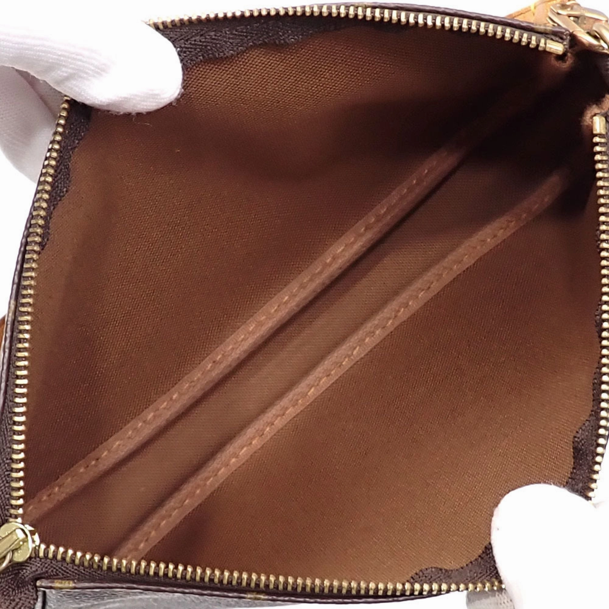 Louis Vuitton  Pochette Pouch (Pre-Owned)