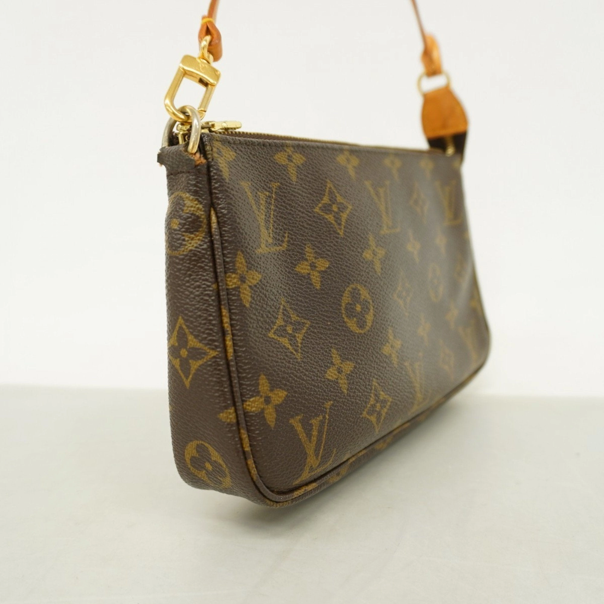 Louis Vuitton Pouch (Pre-Owned)
