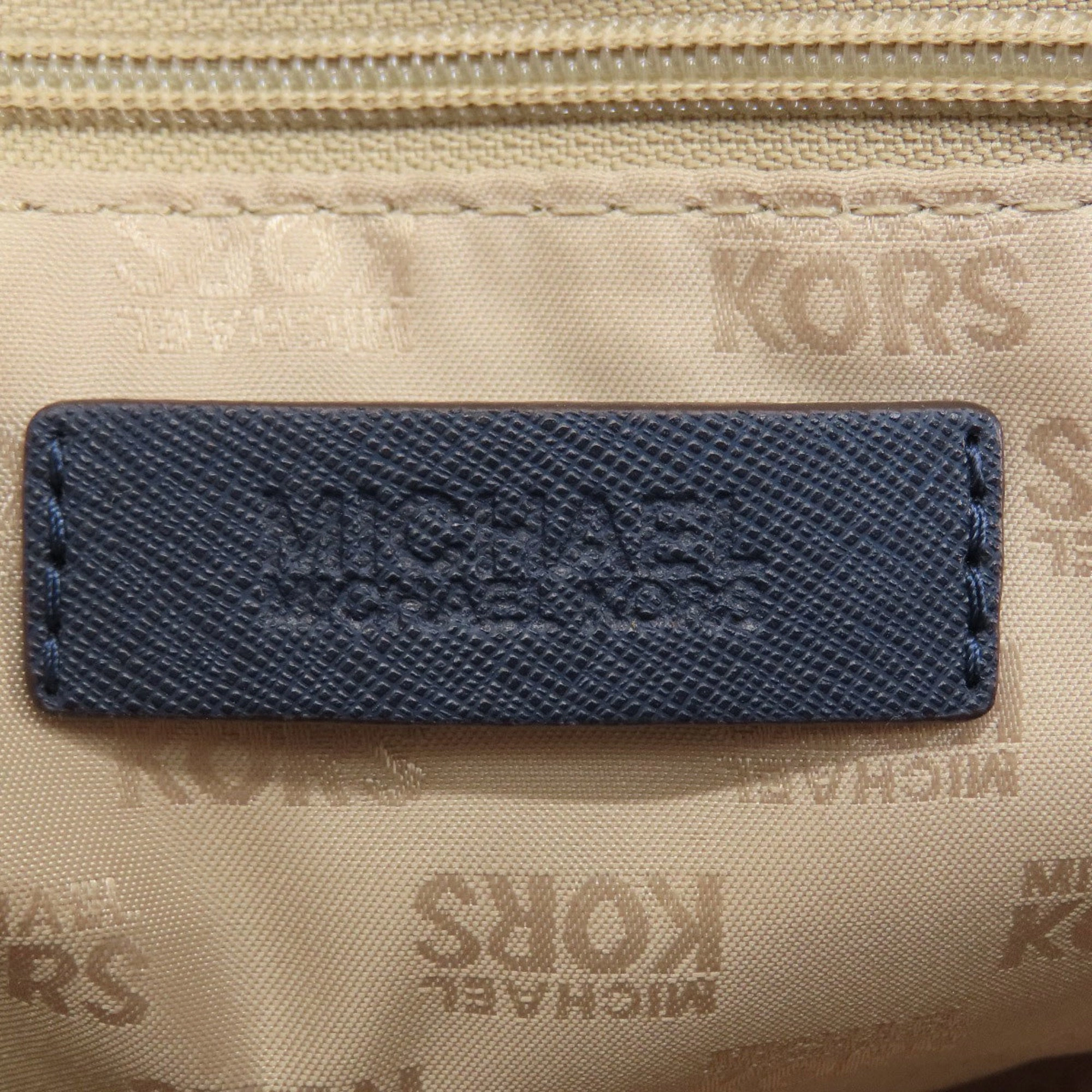 Michael Kors  Leather Handbag (Pre-Owned)