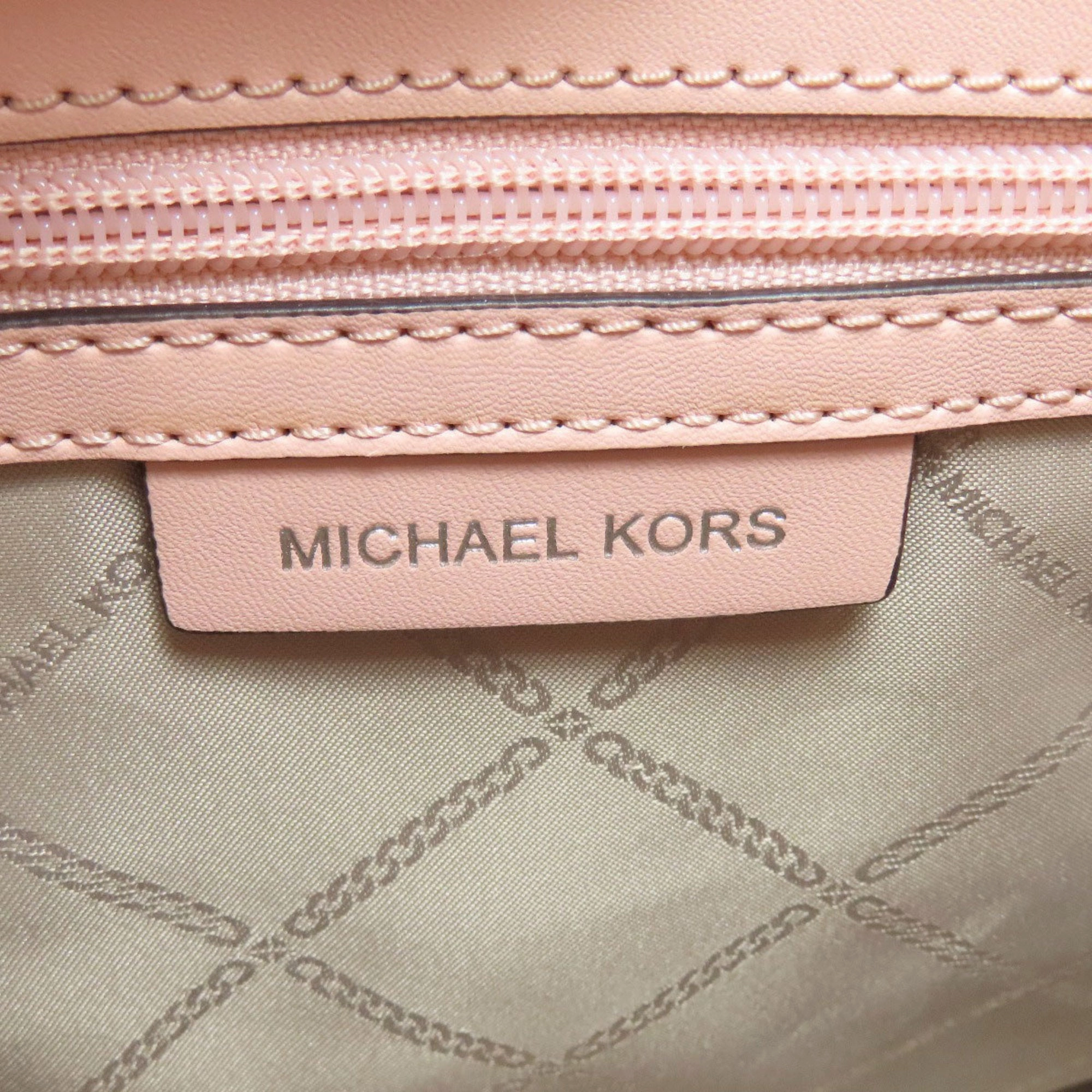Michael Kors  Leather Handbag (Pre-Owned)