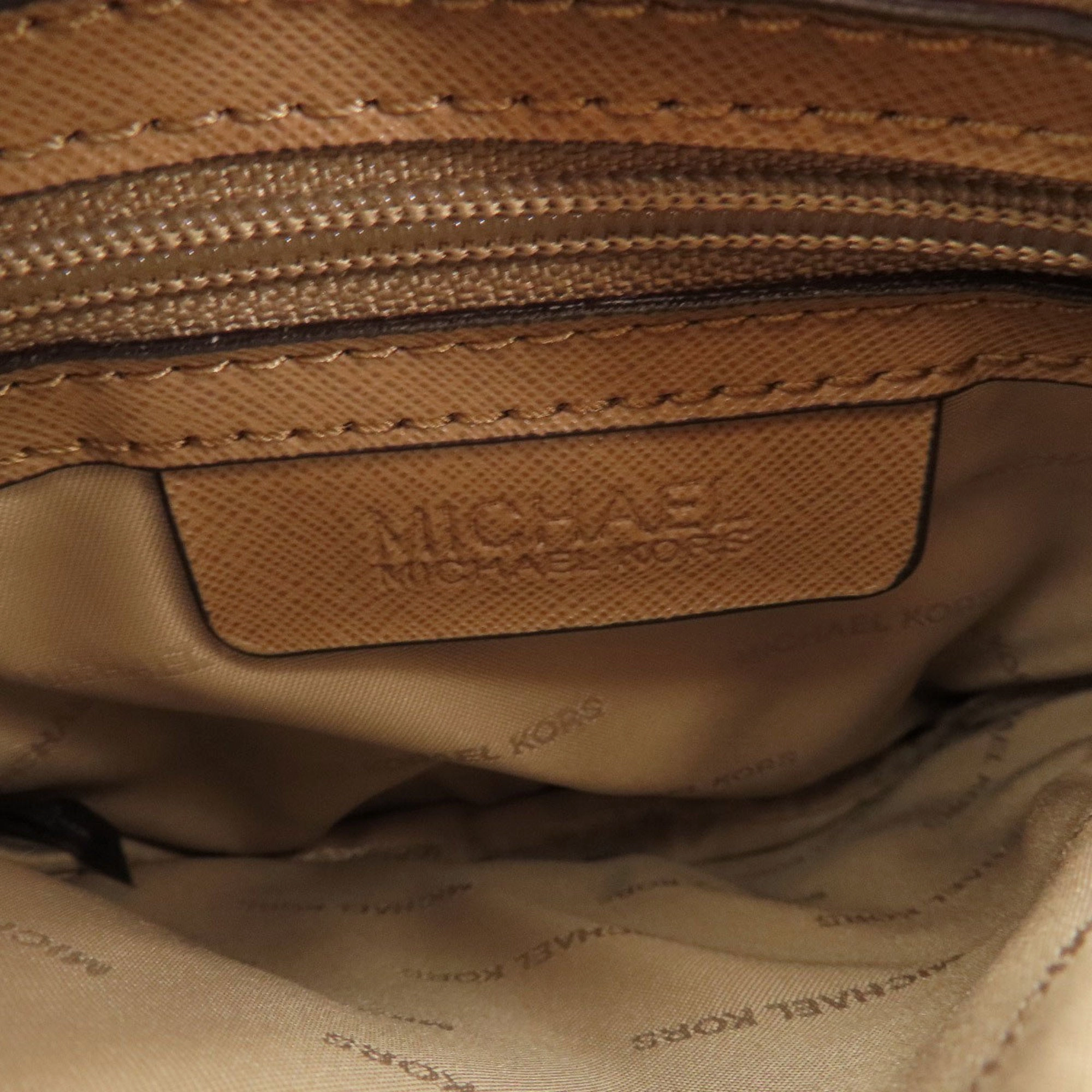 Michael Michael Kors  Leather Handbag (Pre-Owned)