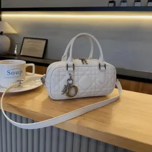 MIU MIU Trendy Leather Crossbody Bag 1037